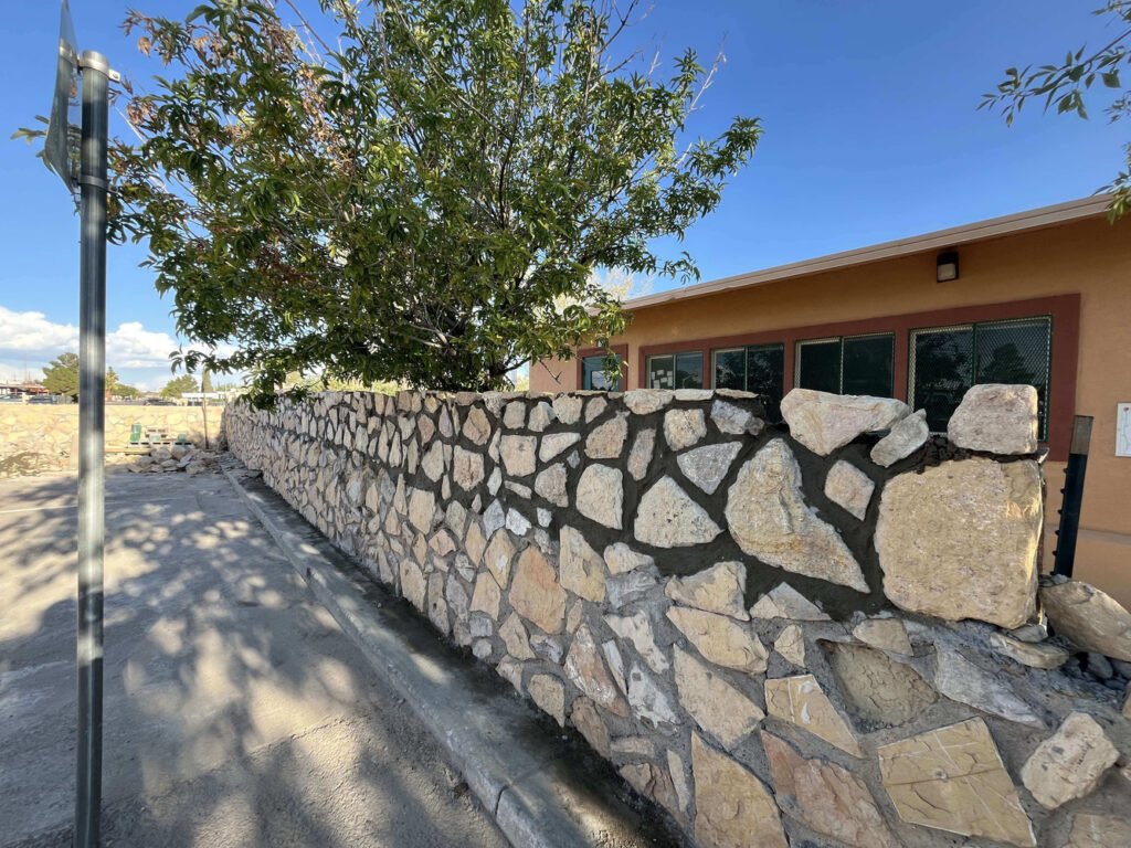 Natural stone wall in El Paso TX