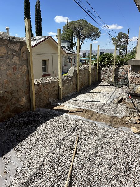 Rock wall installation in El Paso Texas